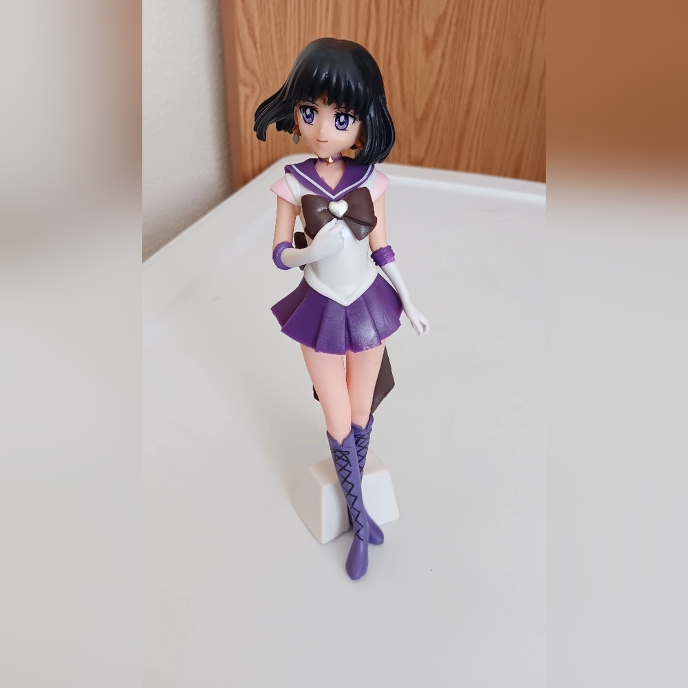Super Sailor Saturn Figure